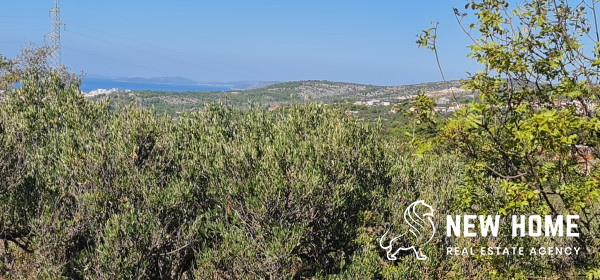 Primošten-building plot with sea views