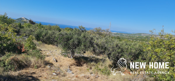 Primošten-building plot with sea views