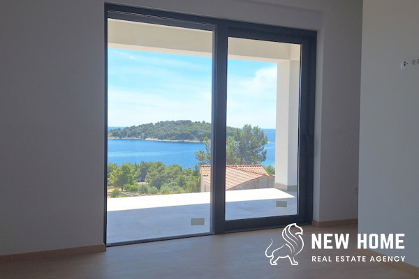 Rogoznica-Apartman blizu mora ,odličan pogled!!