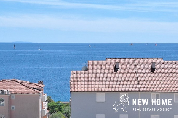 Rogoznica-Apartman blizu mora ,odličan pogled!!