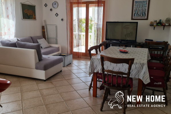 Idyllisches Häuschen mit Meerblick nahe Primošten