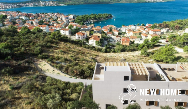 TROGIR – CIOVO Luksuzni penthouse s krovnom terasom i pogledom na more