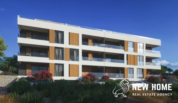 TROGIR – CIOVO Luksuzni penthouse s krovnom terasom i pogledom na more