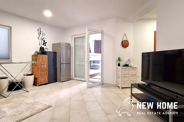 Vodice-Srima apartment 100 m from the beach