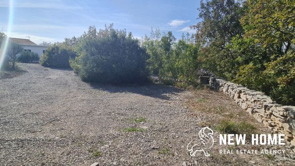 Primošten-Building plot with shell construction